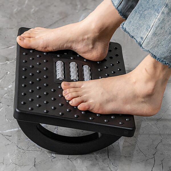 Ergonomic Foot Stools By DAEZUSE
